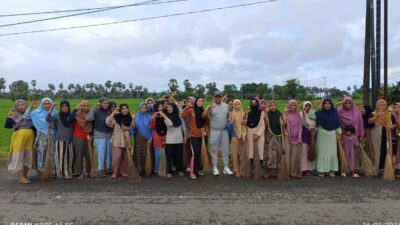 PJ Kepala Desa Kadatong Bergerak Cepat, Gotong Royong Bersama Warga Tuntaskan Masalah Kebersihan