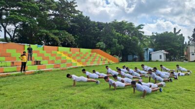 Jelang Rekrutmen Polri 2026, Polres Takalar Intensifkan Binlat Fisik dan Renang bagi Calon Peserta