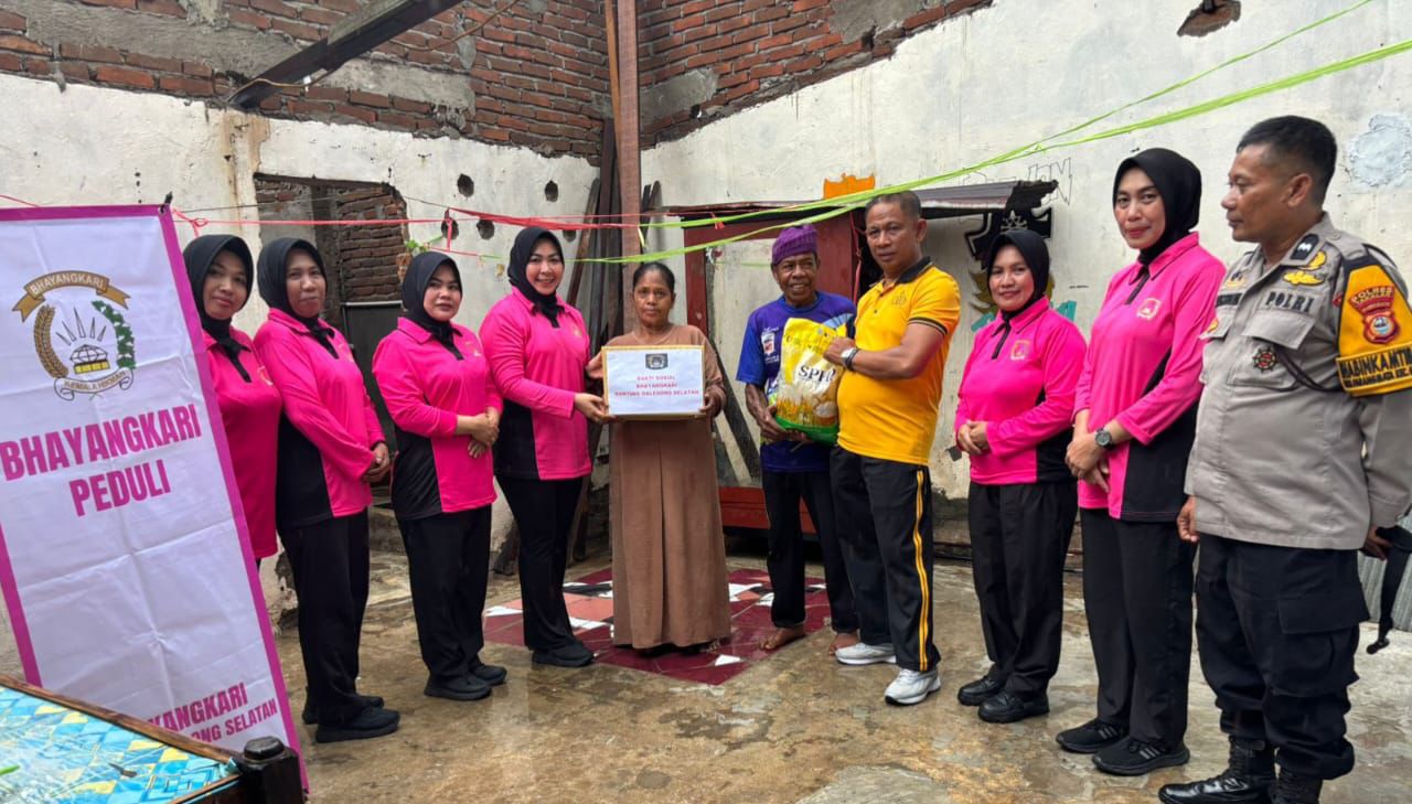 Angin Kencang Terjang Parangmata, Bhayangkari dan Polsek Galesong Selatan Gerak Cepat Bantu Warga 1 IMG 20260206 WA0108 l Update Sulsel