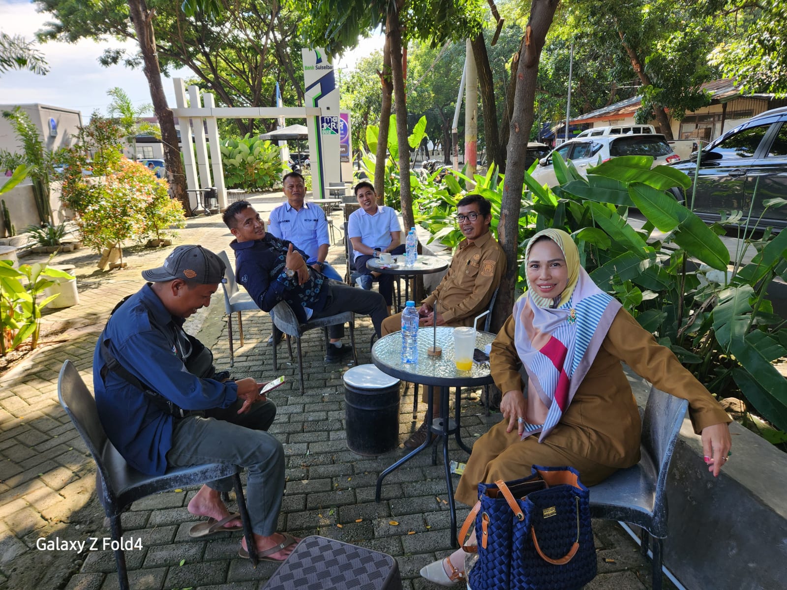 Kompak di Warkop Mari, Kades se-Jeneponto Bahas Pelantikan ABDesi Merah Putih di Jakarta 1 IMG 20260209 WA0174 l Update Sulsel