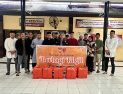 Senja Ramadhan di Takalar: Sat Reskrim Turun ke Jalan, Tebar Takjil dan Hangatkan Silaturahmi