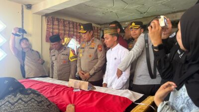 Kapolda Sulsel Datangi Rumah Duka Bripda Dirja Pratama di Pinrang, Tegaskan Proses Hukum Terbuka dan Tanpa Toleransi