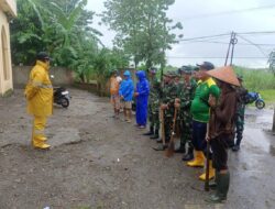 Hujan Deras Guyur Takalar, Koramil Polsel dan Warga Rajaya Kompak Bersihkan Drainase Cegah Banjir