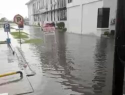 Halaman Kantor Pemkab Takalar Terendam, Aktivitas ASN Terancam Terganggu