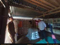 Pemdes Kadatong Gerak Cepat Tinjau Rumah Warga Miskin Terdampak Cuaca Ekstrem, Bantuan Segera Disalurkan
