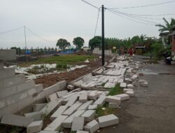 Pagar Proyek Sekolah Rakyat di Takalar Roboh, Warga Soroti Kualitas Pekerjaan