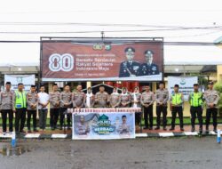 Polres Takalar Berbagi Takjil di Ramadan, Kapolres dan Bhayangkari Turun Langsung Sapa Pengendara