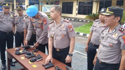 Polres Takalar Periksa Senjata Api Personel, Kapolres Tekankan Disiplin dan Pengawasan Ketat