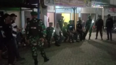 Koramil Polsel Bersama Komponen Masyarakat Gelar Patroli Gabungan, Jaga Kamtibmas Tetap Kondusif