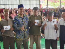 Jelang Idulfitri, Rudianto Lallo Salurkan Sembako untuk Warga Panyangkalang, Empat Masjid Terima Bantuan Rp20 Juta