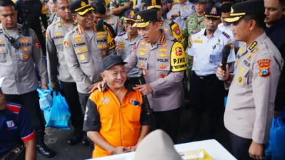 Kapolri Tinjau Terminal Purabaya, Ingatkan Sopir Bus Utamakan Keselamatan Pemudik Lebaran 2026