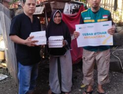 Kolaborasi Pemkel Empoang dan WIZ Jeneponto Salurkan 84 Paket Tebar Ifthar Nusantara untuk Warga