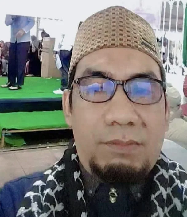 Sempat Tim Sukses Daeng Manye, Ustadz Lawang di Dapuk Khotib Idul fitri 1447 H 1 Sempat Tim Sukses Daeng Manye, Ustadz Lawang di Dapuk Khotib Idul fitri 1447 H