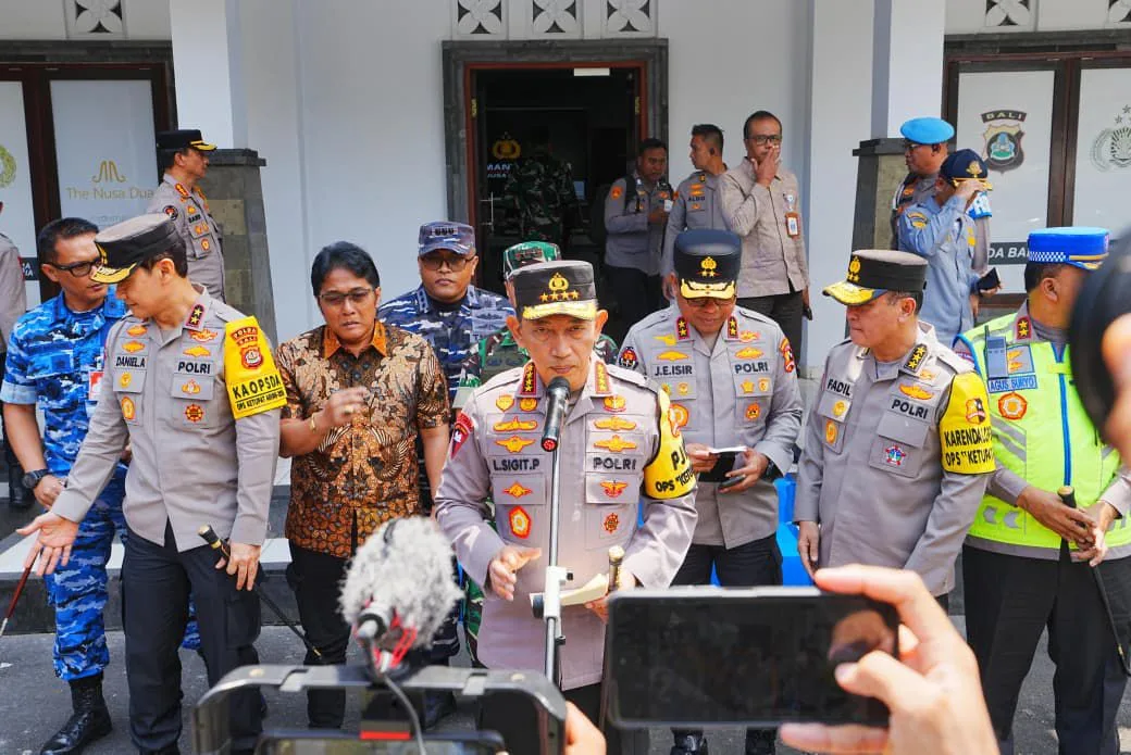 Pantau Libur Lebaran dan Arus Balik di Bali, Kapolri: Pelayanan Terbaik untuk Masyarakat 1 Pantau Libur Lebaran dan Arus Balik di Bali, Kapolri: Pelayanan Terbaik untuk Masyarakat
