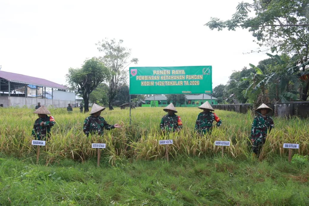 Panen Raya Padi Kodim 1426 Takalar, Bukti Nyata Dukung Ketahanan Pangan dan Tekan Inflasi 1 Panen Raya Padi Kodim 1426 Takalar, Bukti Nyata Dukung Ketahanan Pangan dan Tekan Inflasi
