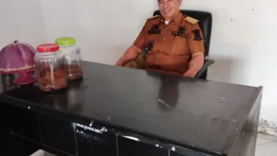 Pemkel Tolo Utara Hadir untuk Warga: Korban Kebakaran Terima Bantuan, Haru dan Bahagia Warnai Lokasi