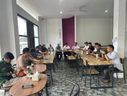 Kebersamaan Menguat di Rumbia: Tiga Anggota DPRD Jeneponto Hadiri Rapat Koordinasi Bupati Cup 1