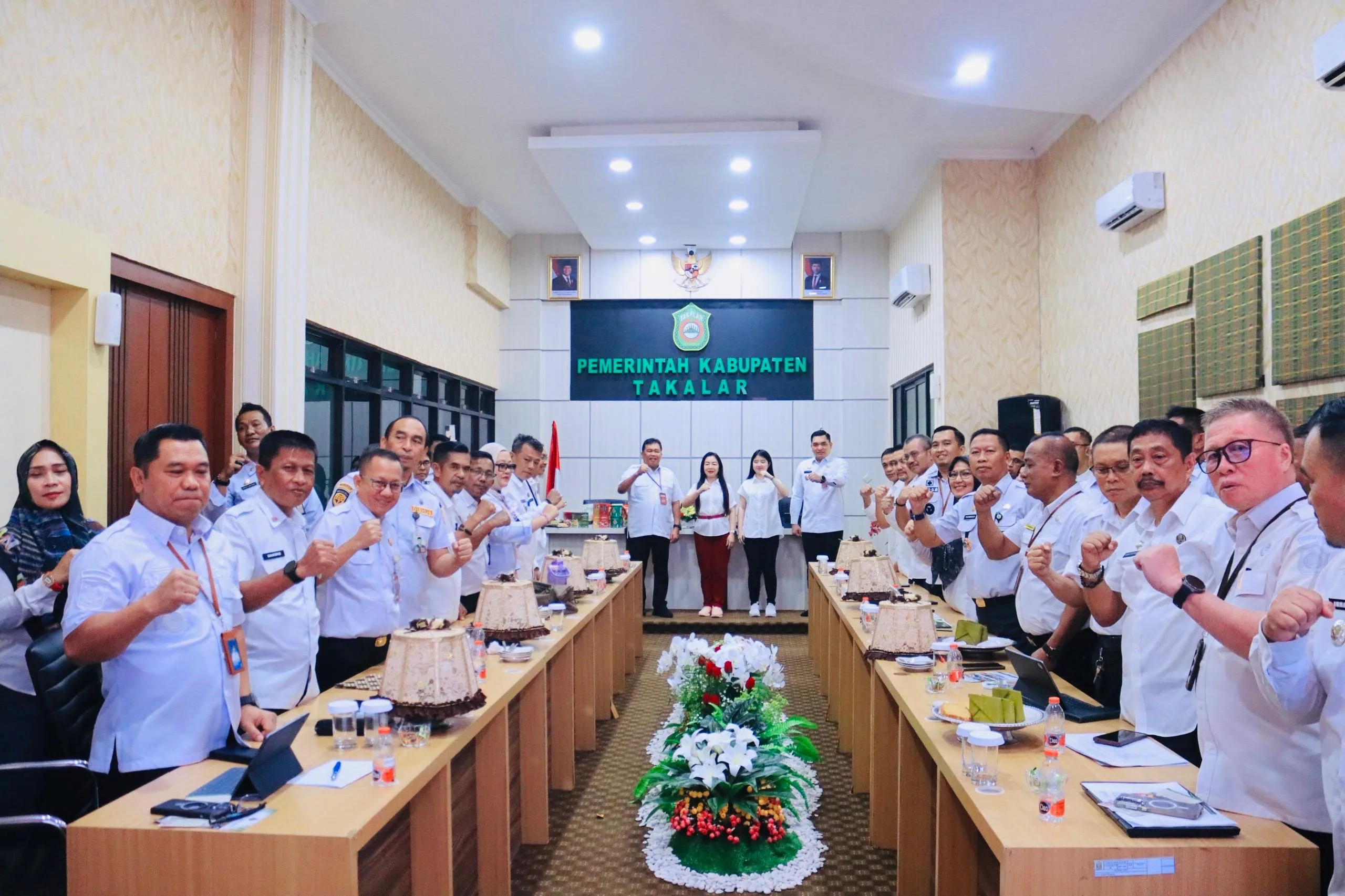 Takalar Tembus Pasar Global, Bupati Daeng Manye Gerak Cepat Garap Ekspor ke China Lewat LO Khusus 1 Takalar Tembus Pasar Global, Bupati Daeng Manye Gerak Cepat Garap Ekspor ke China Lewat LO Khusus