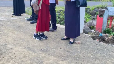 Sambutan Hangat di Pagi Hari, Guru SDN 183 Kampung Parang Bangkitkan Semangat Belajar Siswa 7 IMG 20260409 WA0096 l Update Sulsel