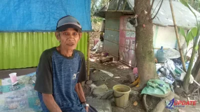 Miris di Usia Senja: Amrullah (86) Bertahan Hidup di Gubuk Nyaris Roboh di Labakkang Pangkep