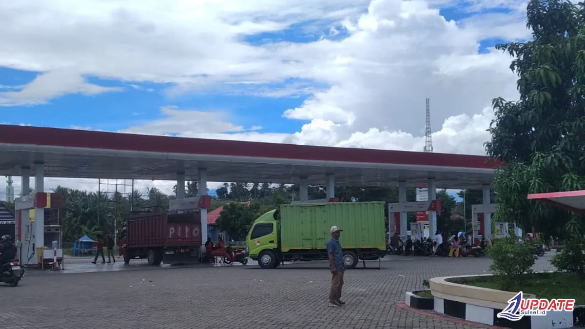 SPBU Tarowang Prioritaskan Pelayanan Nelayan, Dukung Kesejahteraan Masyarakat Pesisir 1 SPBU Tarowang Prioritaskan Pelayanan Nelayan, Dukung Kesejahteraan Masyarakat Pesisir