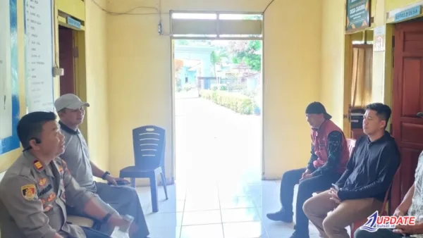 Jalin Silaturahmi dengan Pemerintah Desa, Kapolsek Sambangi Kantor Desa Cakura