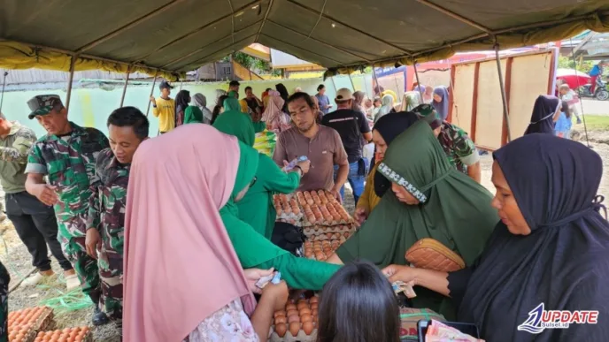 Pemdes Arungkeke Pallantikang dan Dandim 1425 Jeneponto Gelar Pasar Murah