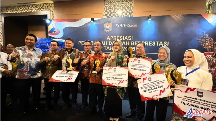 Takalar Terima Penghargaan 20260529 231829 0000 l Update Sulsel