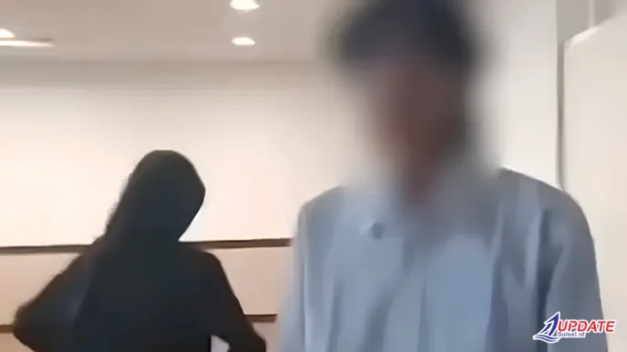 Viral! Diduga Mahasiswa Bermesraan di Ruang Kuliah, Unair Serahkan Kasus ke Komisi Etik 2 Berita Viral Unair 20260620 074928 0000 l Update Sulsel
