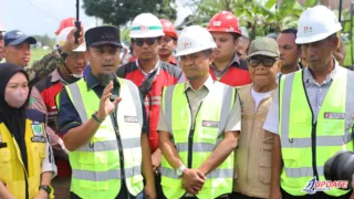 Perkuat Ketahanan Pangan, Gubernur Sulsel dan Bupati Bone Groundbreaking Rehabilitasi Irigasi Bengo