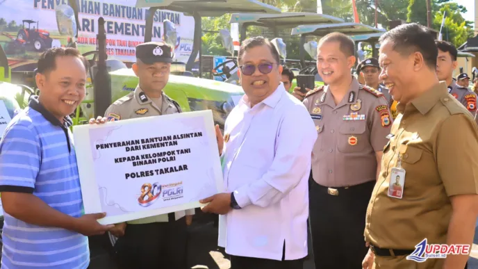 Kelompok Tani Binaan Polres Takalar Terima Bantuan Alsintan Dari Kementerian Pertanian RI 2 Bupati Takalar 20260615 140950 0000 l Update Sulsel