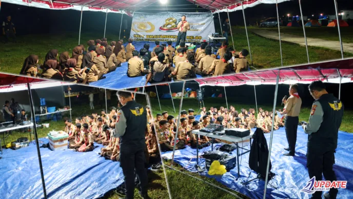 Kasat Binmas Polres Maros Tanamkan Jiwa Bhayangkara kepada 50 Generasi Muda di Bumi Perkemahan