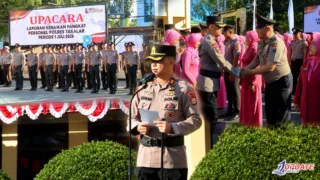 62 Personel Polres Takalar Naik Pangkat, Kapolres : Pangkat Baru Adalah Amanah Untuk Meningkatkan Pengabdian