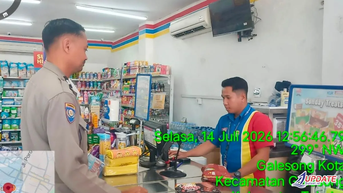 Bhabinkamtibmas Galesong Kota Perkuat Pengawasan di Pusat Perbelanjaan, Antisipasi Aksi Kriminal 1 Bimmas Polres Takalar 20260715 065628 0000 l Update Sulsel