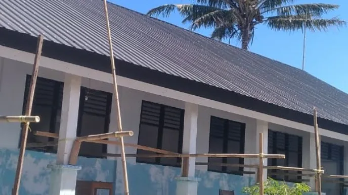Renovasi Atap SMP Negeri 5 Rumbia Rampung, Tingkatkan Kenyamanan Belajar Siswa 2 IMG 20260719 WA00352 l Update Sulsel