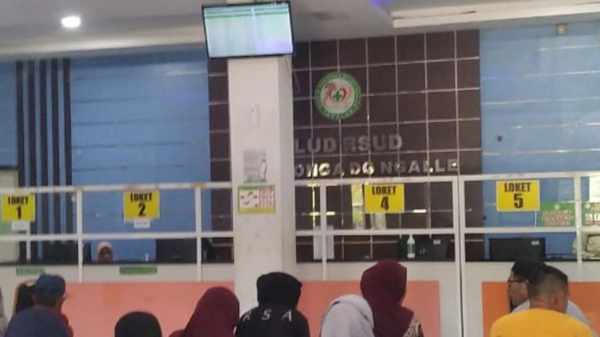Direktur RSUD H. Padjonga Dg. Ngalle Perkuat Pelayanan Prima, Warga Takalar Kini Dilayani Lebih Cepat 1 RS H. Padjonga Dg. Ngalle 20260723 184657 0000 l Update Sulsel