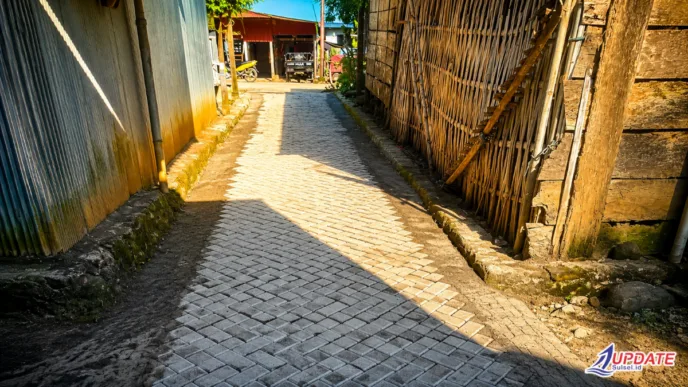 Kepala Desa Lebang Manai Bangun 9 Titik Jalan Paving Blok, Warga Rasakan Manfaat Nyata