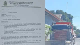 Bongkar Muat Toko Bahan Bangunan di Bahu Jalan Poros Mangadu Resahkan Warga, Surat Peringatan Lurah Diabaikan