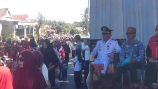 Camat Rumbia Lepas Gerak Jalan Indah, Semarak HUT ke-81 RI Dipadati Pelajar dan Warga