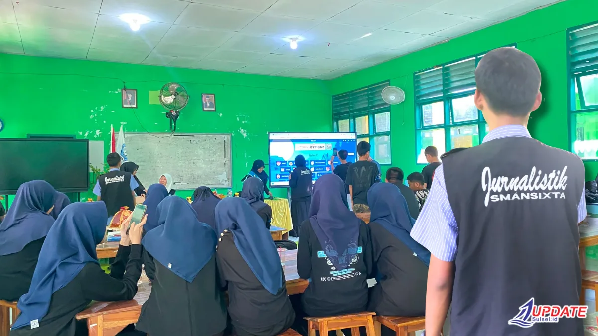 Muhammad Nur Rasul Apresiasi Tiga Desain Canva Karya Peserta Kelas Eksklusif SMAN 6 Takalar 1 UPDATESULSEL.ID TERKINI 20260810 205322 0000 l Update Sulsel