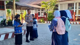Polisi Masuk Sekolah, Kenalkan Call Center 110 dan Peluang Pendidikan di SMA Kemala Taruna Bhayangkara