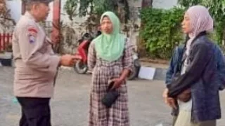 Bhabinkamtibmas Kalabbirang Ingatkan Warga Waspadai Modus Penipuan Berkedok Pendataan Bansos
